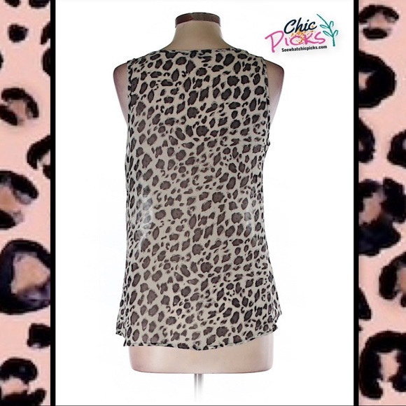 Animal print sleeveless blouse w zip pocket - Picture 2 of 8